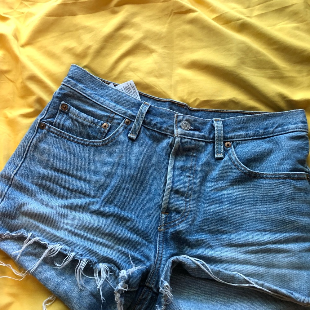 vintage cutoff levi’s 501 shorts